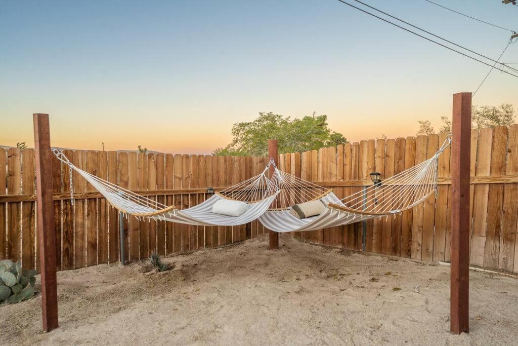 Villa Palm Vista Retreat *Hot Tub/Cowboy Pool/Hammocks* Joshua Tree Esterno foto